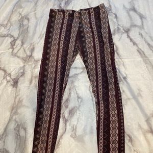 Purple printed leggings